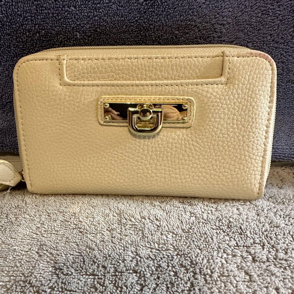 Bueno Elegant Cream Leather Women's Bag